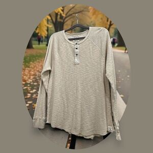 Lucky Brand Long Sleeve Thermal Top.
Light Beige. Size : Large-unisex